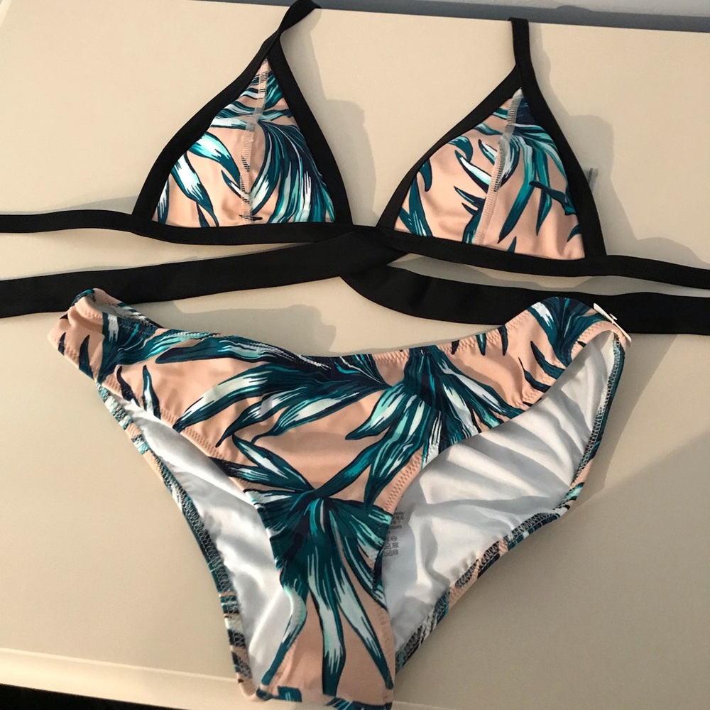 Victoria’s secret bathing suit